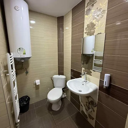 Escape Hotel 2*